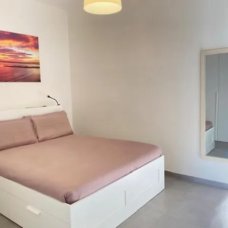 Novella Del Mar Prima Fila Dal Mare * Grottammare