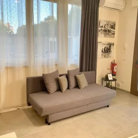 Novella Del Mar Prima Fila Dal Mare Nyaraló Grottammare