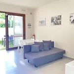 Novella Del Mar Prima Fila Dal Mare Grottammare