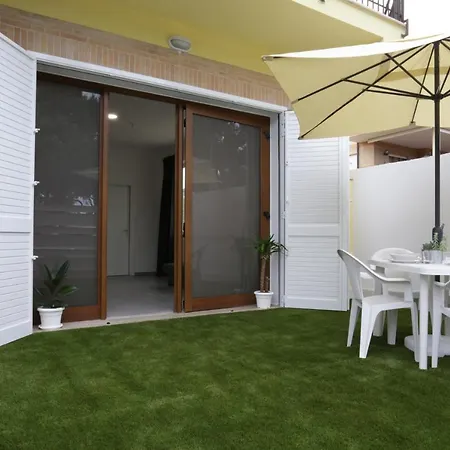 Novella Del Mar Prima Fila Dal Mare Holiday home Grottammare